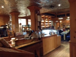 Bienvenue au petit déjeuner et au lunch au Baluchon !